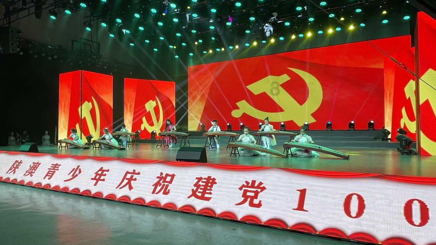 恐龙绝地逃生