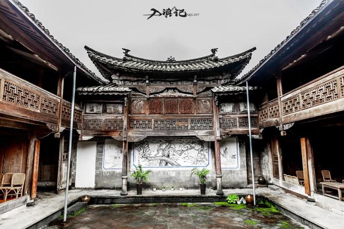 水泥钢筋楼房的电线路网起步从底层到高处布置的吗游戏画面